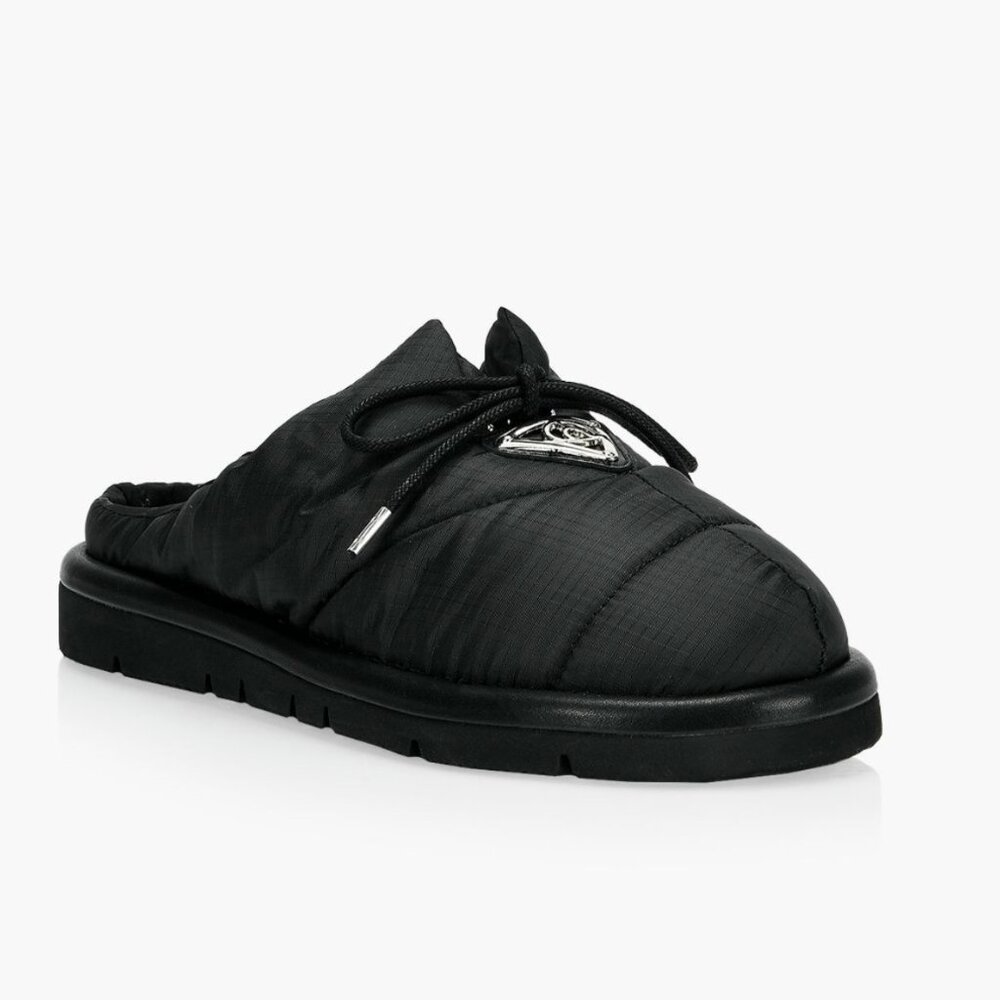 Wishbone Yulia Slip Ons